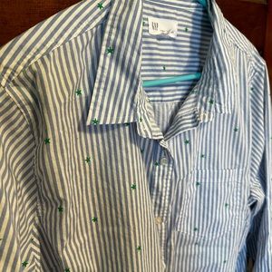 Gap Fitted Boyfriend Shirt